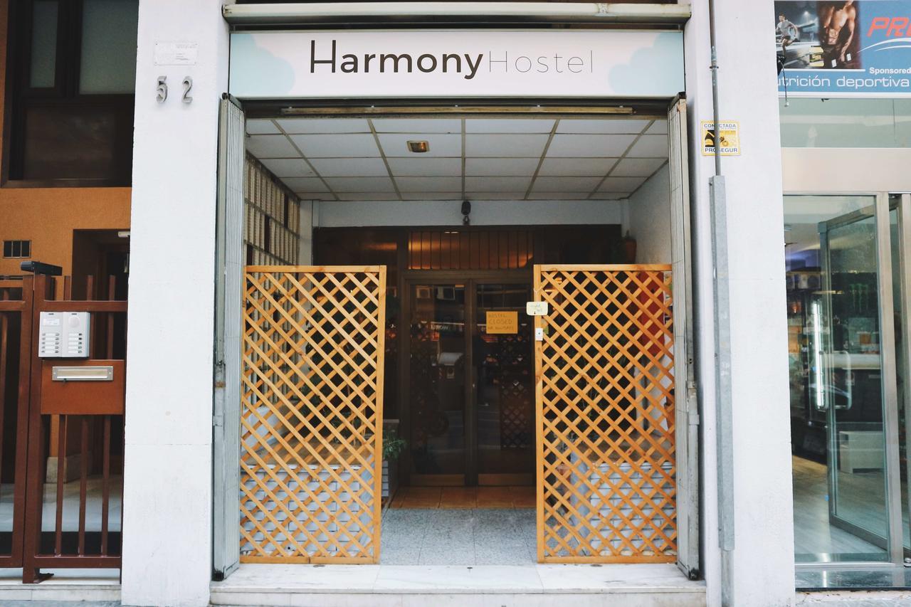 Harmony Hostel Barcellona Esterno foto